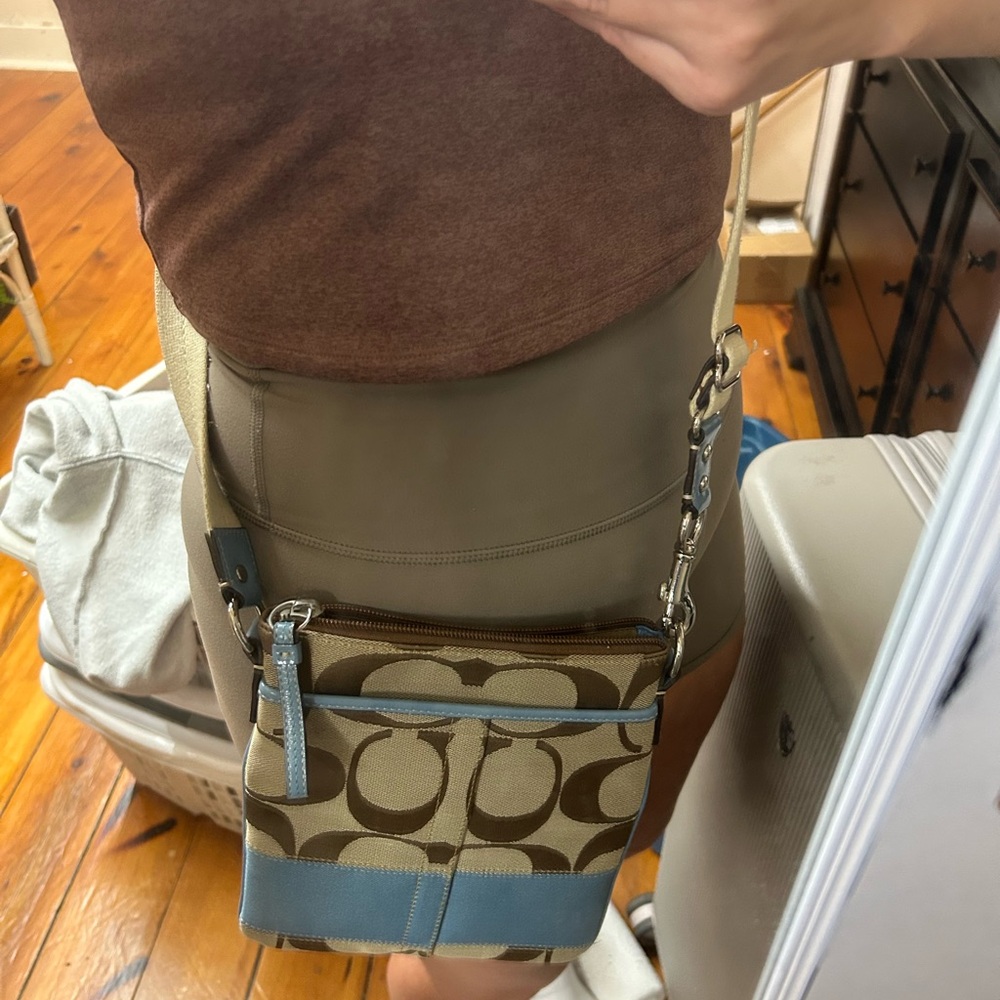 Coach Tan and Blue Crossbody Bag - Picture 5 of 5
